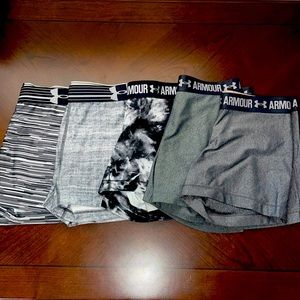 Under Armour heat gear compression shorts